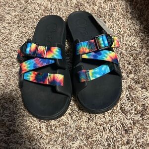 Kids Tie Dye Chacos size 5 NWT never worn